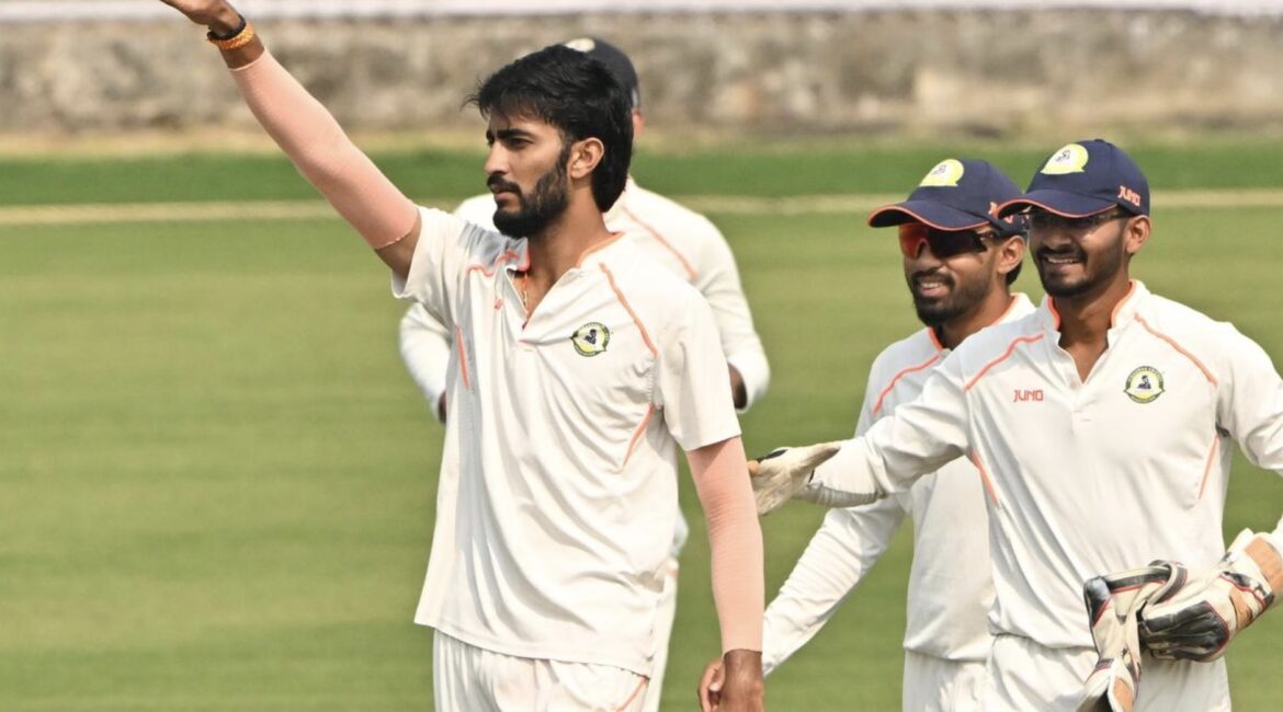 Ranji Trophy 2024-25: Vidarbha Strengthens Hold Against Tamil Nadu